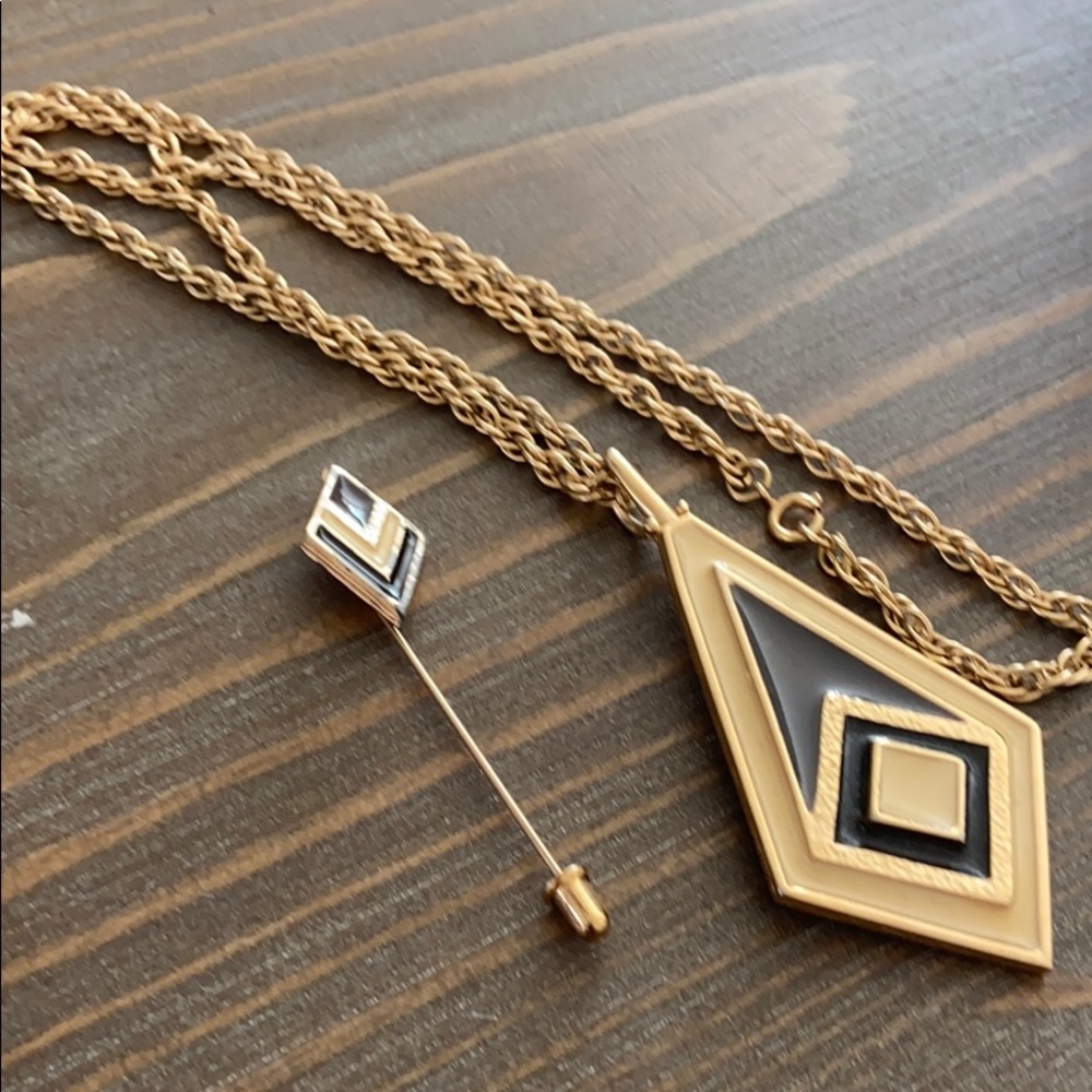 Vintage Park Lane necklace and brooch set